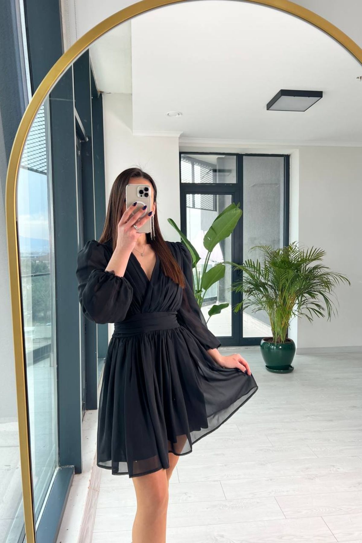 Siyah Tasarım Şifon Astarlı Mini Elbise
