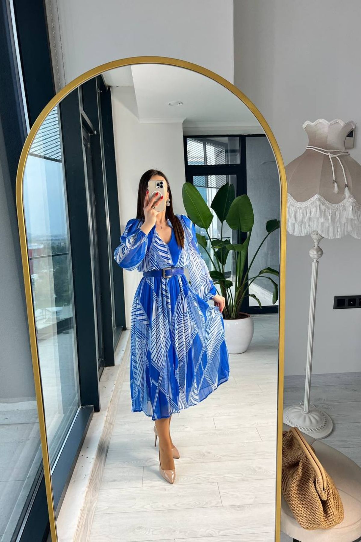 Saks%20Mavi%20Kemerli%20Astarlı%20Şifon%20Elbise