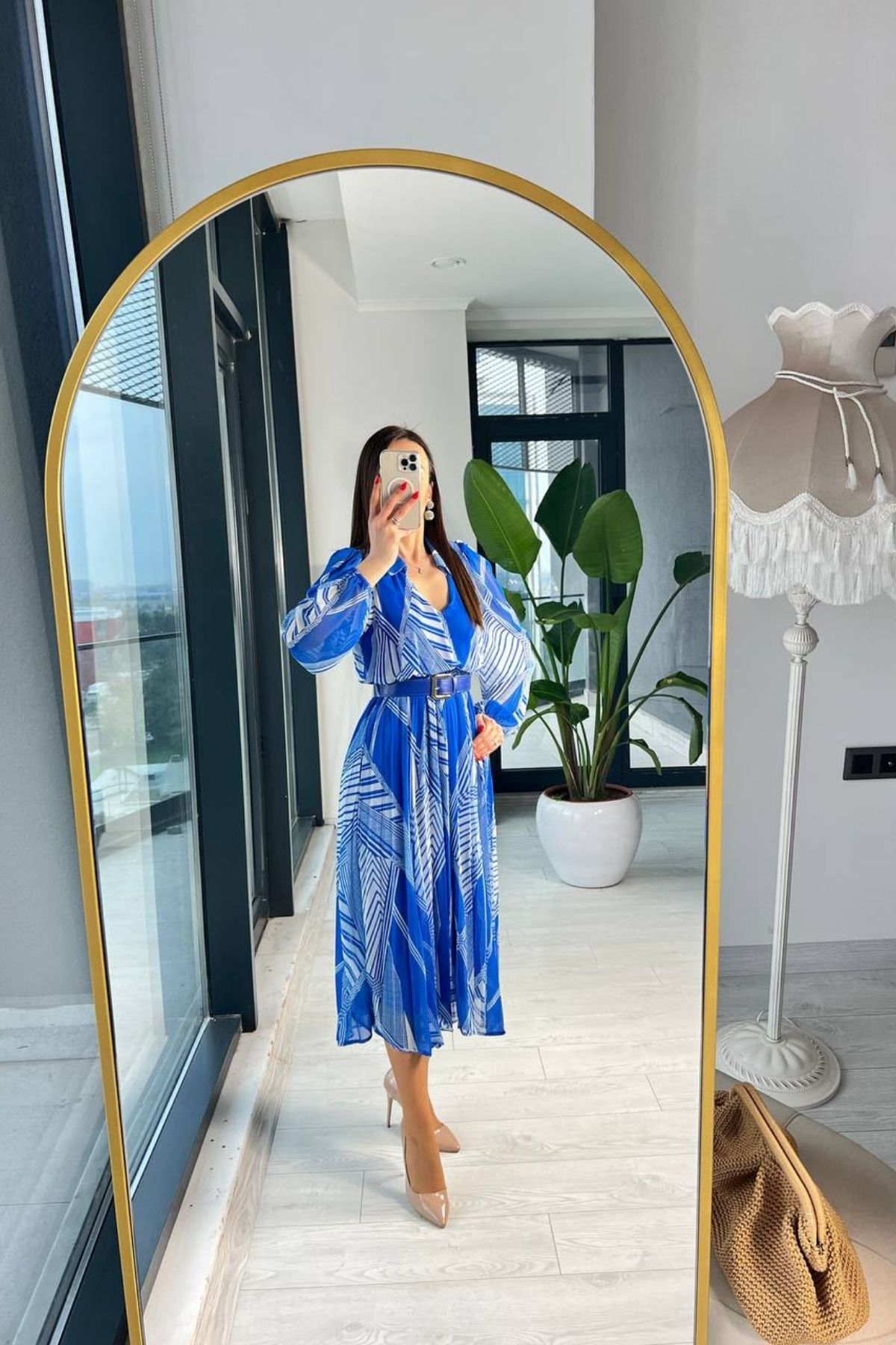 Saks%20Mavi%20Kemerli%20Astarlı%20Şifon%20Elbise