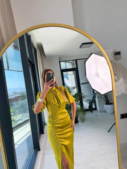 Yağ Yeşili Drapeli Vatkalı Tok Saten Tasarım Elbise