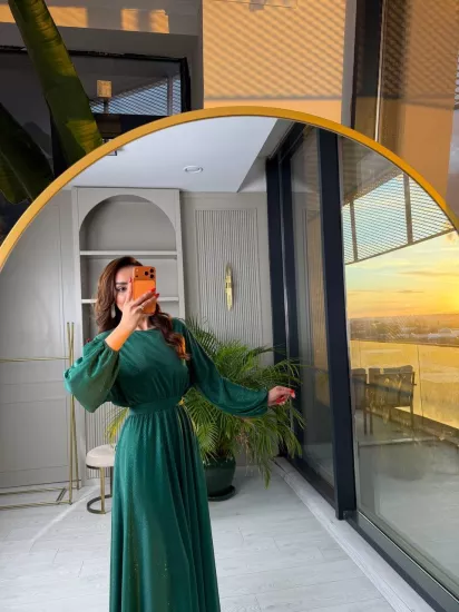 Zümrüt Işıltılı Full Astarlı Maxi Boy Kuşaklı Elbise