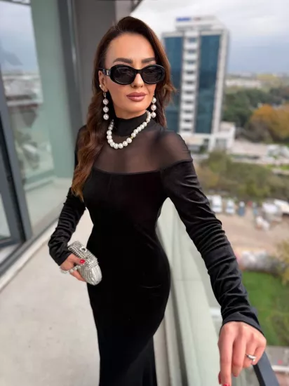 Tasarım Tül Detaylı Balık Form İthal Kadife Elbise