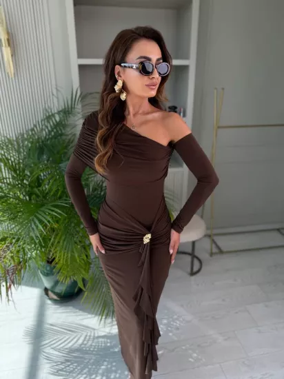 Kahverengi Omuz Detay İthal Likralı Candy Kumaş Elbise