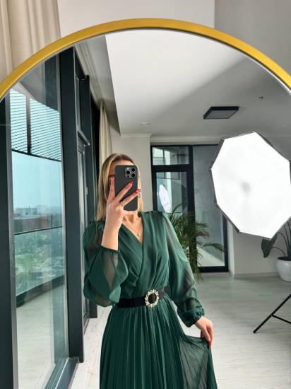 Zümrüt Piliseli Kemerli Şifon Elbise