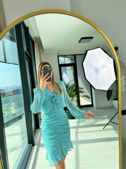 Mavi Drapeli Gül Detaylı Astarlı Şifon Elbise