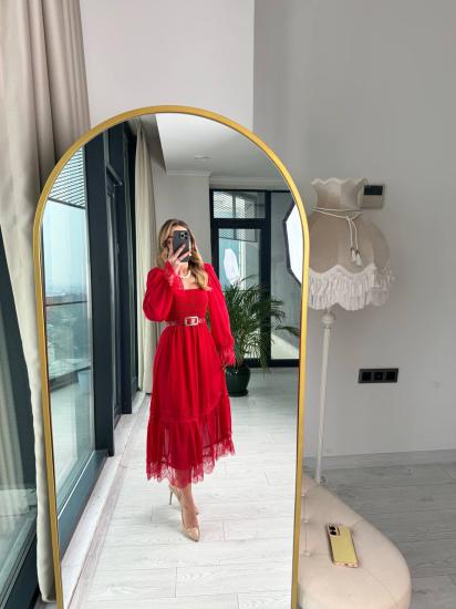 Kırmızı Dantel Detaylı Kemerli Şifon Elbise