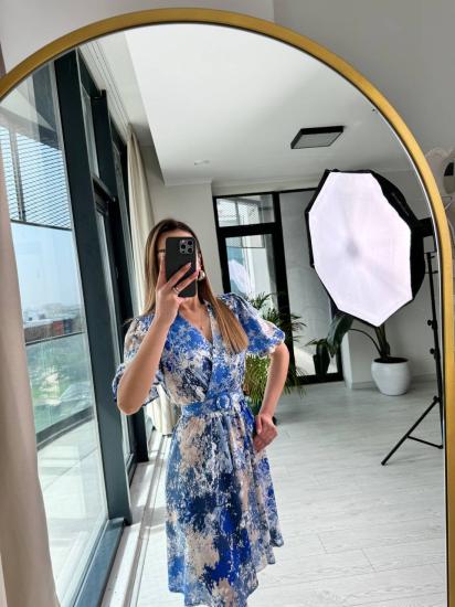 Mavi Kemerli Pamuklu Viskon Kumaş Kuruvaze Yaka Elbise