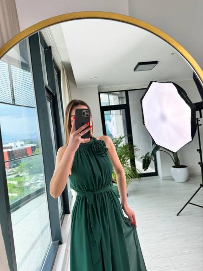 Zümrüt Astarlı Gül Broşlu Rose Elbise