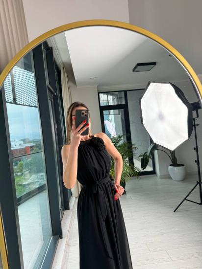 Siyah Astarlı Gül Broşlu Rose Elbise