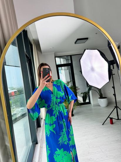 Mavi Çiçek Desenli Kruvaze Yaka Pamuklu Viskon Elbise