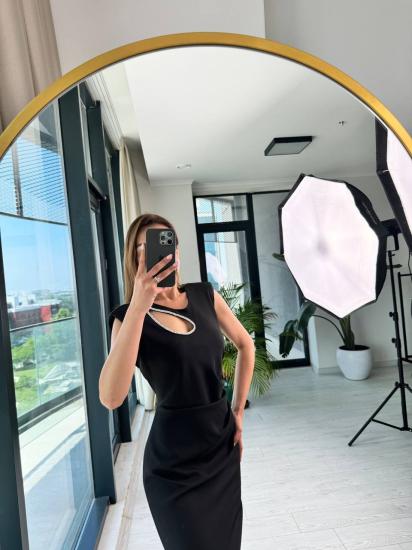 Siyah Tasarım Lüks Kalite Astarlı Taş Detaylı Kalem Elbise