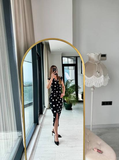 Siyah Düğme Detaylı Tok Krep Kumaş Kalem Elbise