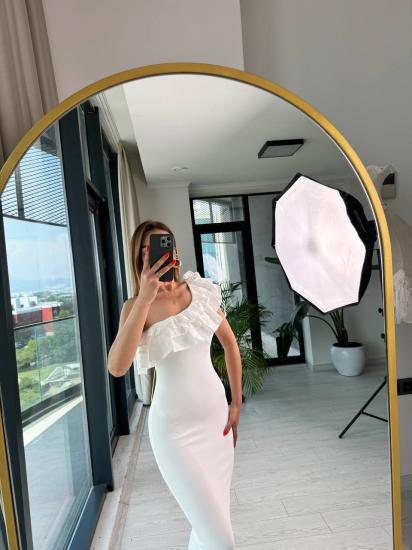 Beyaz Tek Kol Detay Tok Dokulu Ottoman Kumaş Kalem Elbise