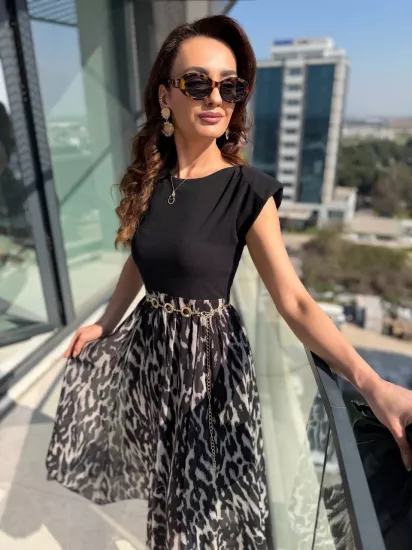 Siyah Desenli Etek Kısmı Şifon Astarlı Kemerli Elbise