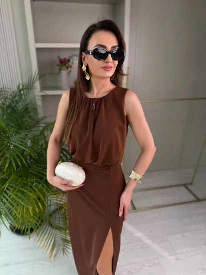 Kahverengi Yırtmaç Detaylı Zara Model İpekli Krep Elbise