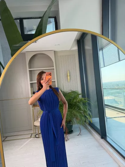 Saks Mavi İnce Piliseli Astarlı Lüks Kalite Elbise
