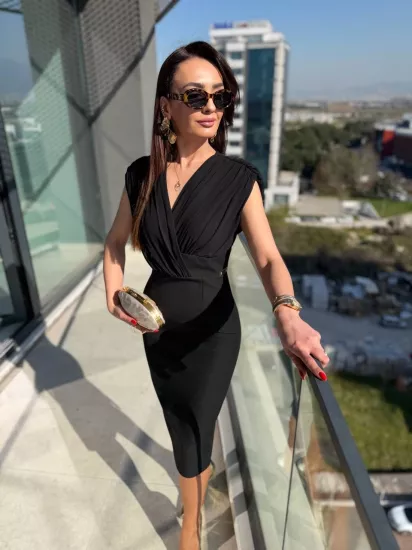 Premium Seri Siyah Şifon Detay Lüks Kalite Elbise