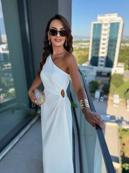 Beyaz Bel Pencereli Dubai Saten Kumaş Elbise