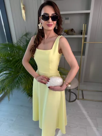 Sarı Kuşak Detaylı Double Krep Kumaş Çan Elbise