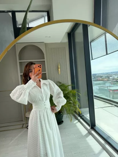 Beyaz Tasarım %100 Pamuklu Kuşak Detaylı Astarlı Brode Elbise