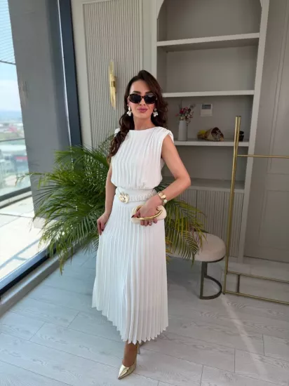 Beyaz Zara Model Astarlı Tok Krep Kumaş Piliseli Elbise