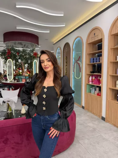 Tasarım Düğme Ve Kol Detaylı Bluz