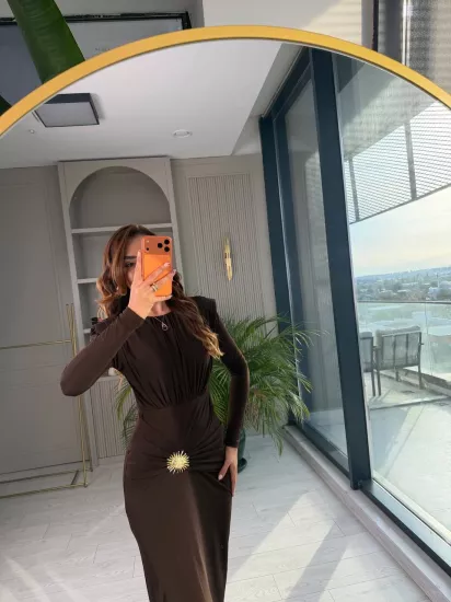 Kahverengi Vatkalı Bel Aksesuar Detay İthal Likralı Candy Kumaş Elbise