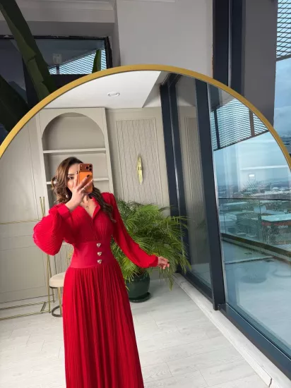 Tasarım Kırmızı İnce Piliseli Bel Detay Premium Şifon Elbise