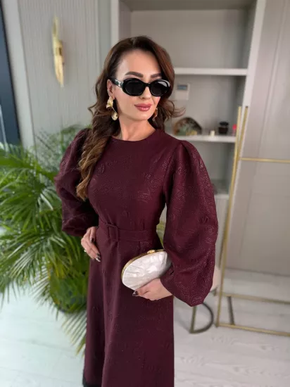 Mürdüm Kemerli İthal Kabartma Desenli Kumaş Elbise