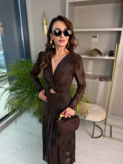 Kahverengi Düğüm Detaylı Flok Baskı Astarlı Elbise