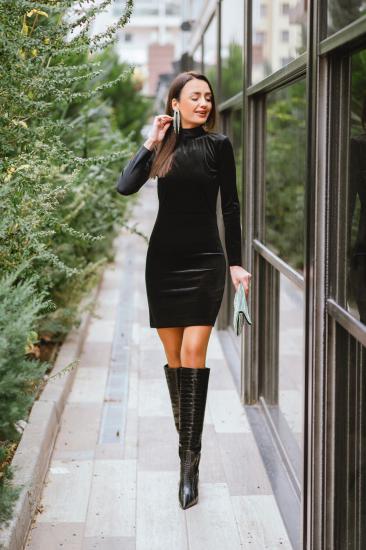 Tasarım Siyah  Kadife Sırt Zincir Detaylı Elbise