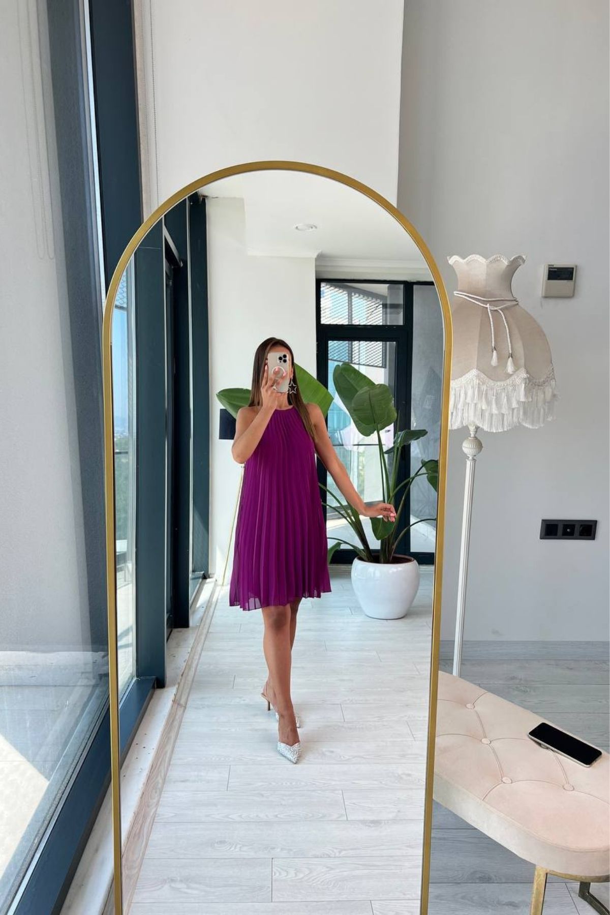 Mor%20Piliseli%20Astarlı%20Halter%20Yaka%20Şifon%20Elbise