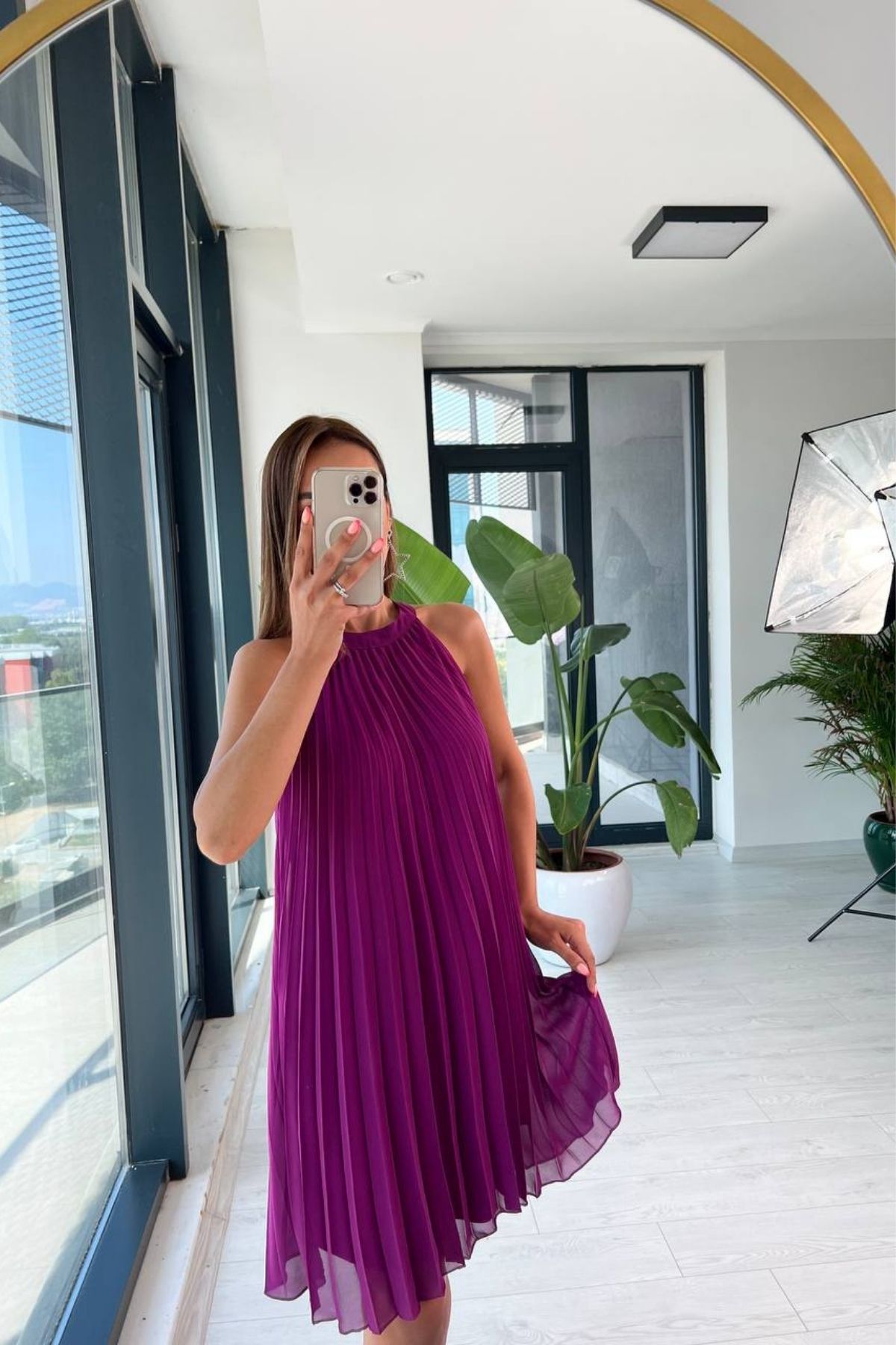 Mor%20Piliseli%20Astarlı%20Halter%20Yaka%20Şifon%20Elbise