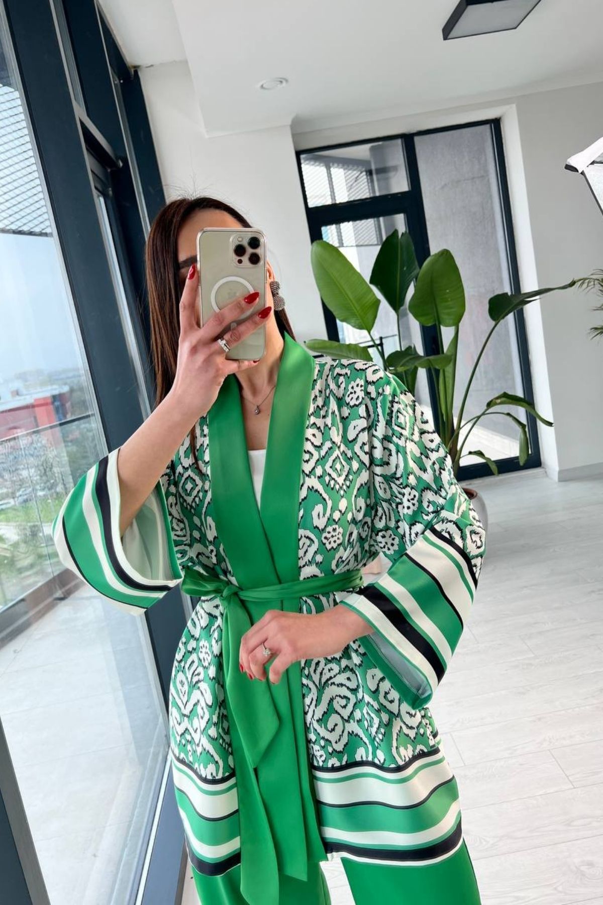 Yeşil%20Premium%20Saten%20Kuşaklı%20Kimono%20Pantolon%20Takım