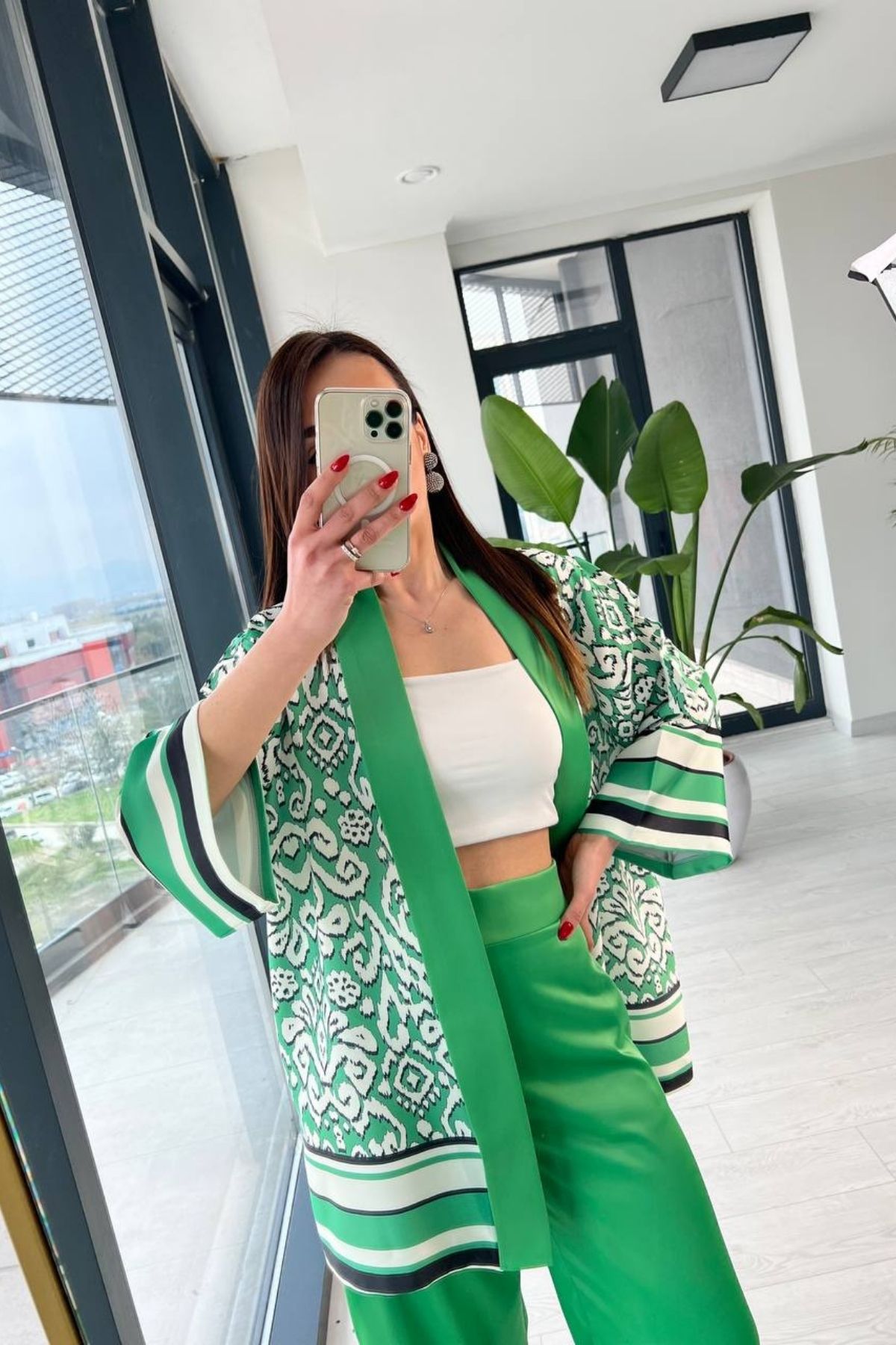 Yeşil%20Premium%20Saten%20Kuşaklı%20Kimono%20Pantolon%20Takım