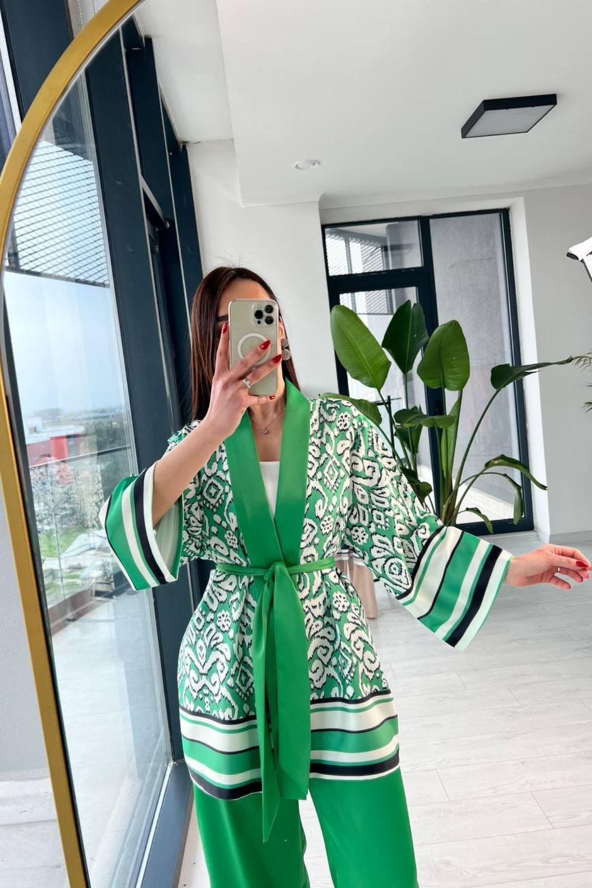 Yeşil%20Premium%20Saten%20Kuşaklı%20Kimono%20Pantolon%20Takım