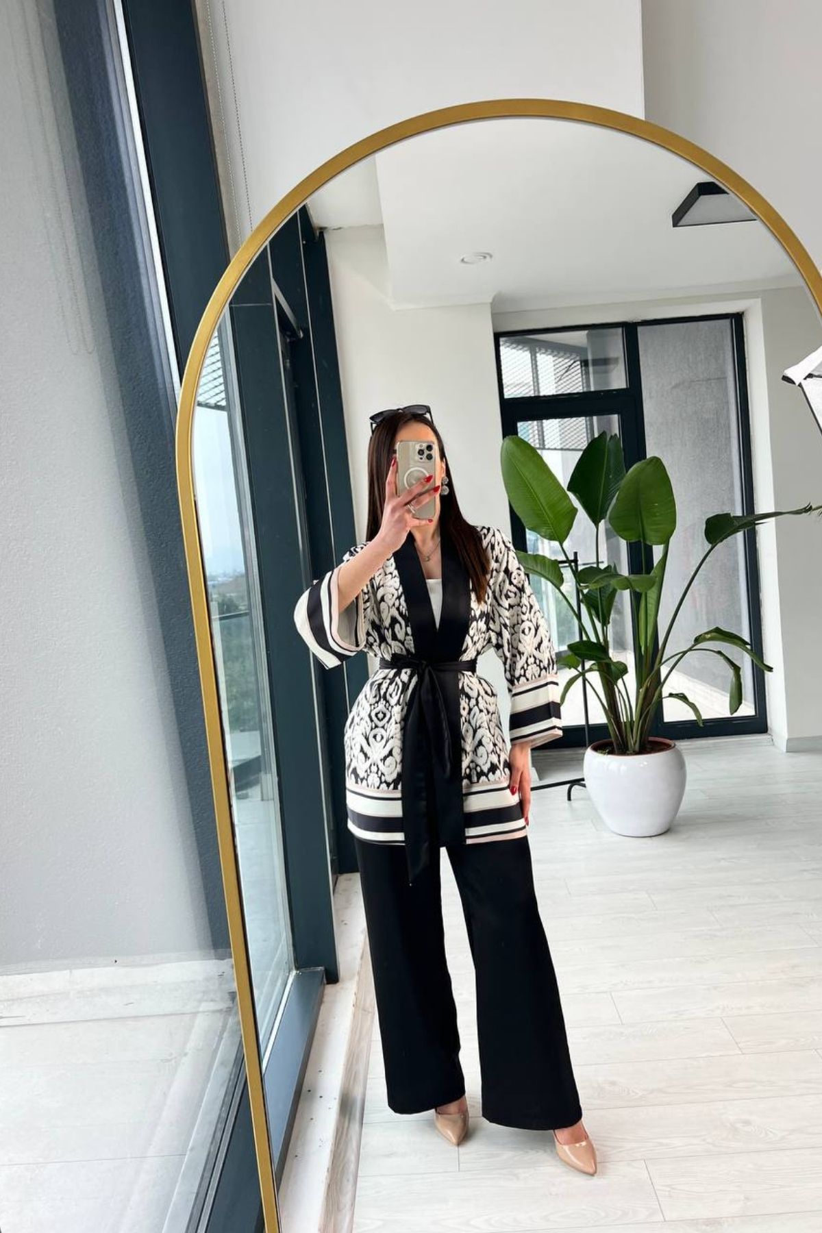 Siyah%20Premium%20Saten%20Kuşaklı%20Kimono%20Pantolon%20Takım