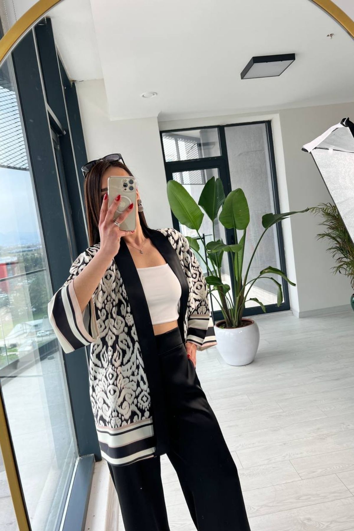 Siyah%20Premium%20Saten%20Kuşaklı%20Kimono%20Pantolon%20Takım
