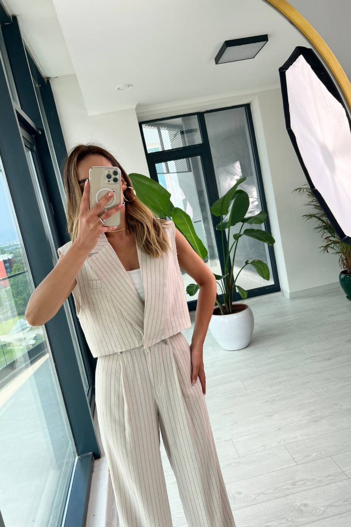 Taş%20Rengi%20Keten%20Çizgili%20Pantolon%20Yelek%20Takım