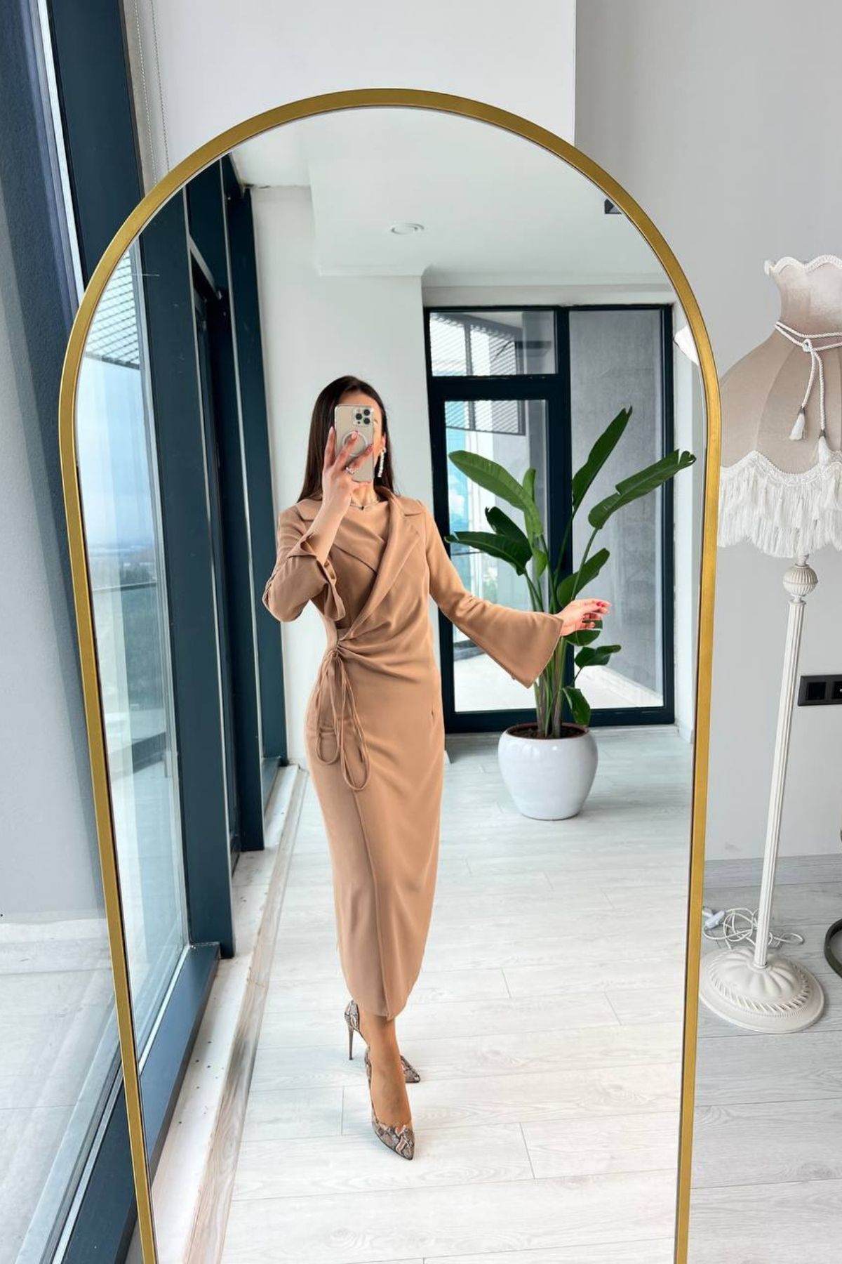 Camel Kol Detaylı Kruvaze Crep Elbise