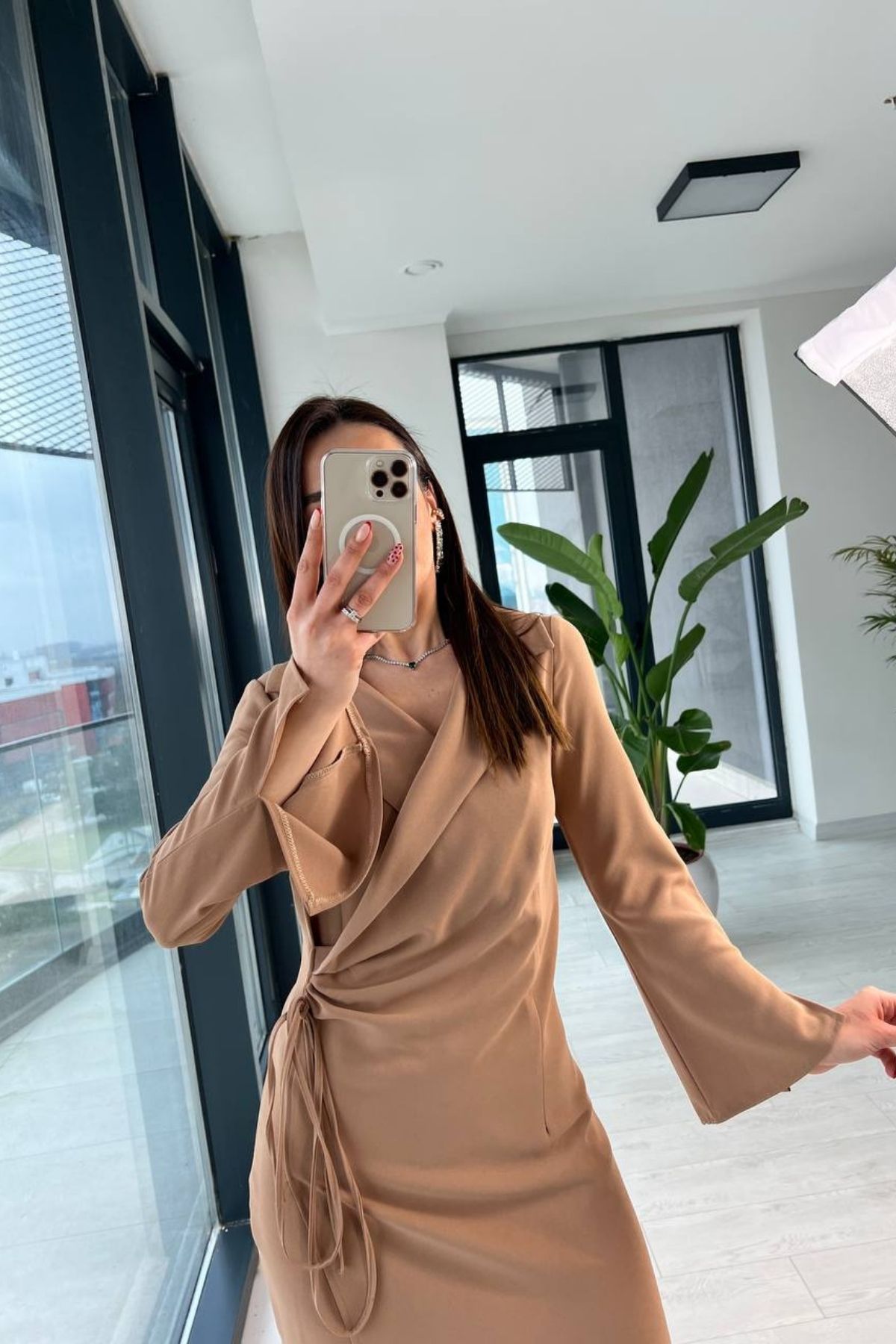 Camel Kol Detaylı Kruvaze Crep Elbise