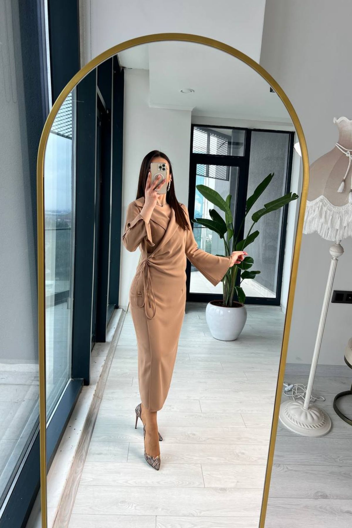 Camel Kol Detaylı Kruvaze Crep Elbise