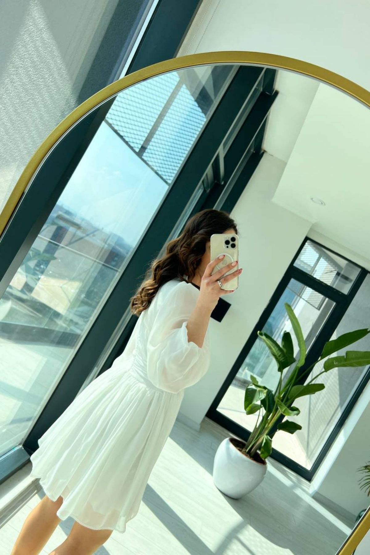 Beyaz Tasarım Şifon Astarlı Mini Elbise