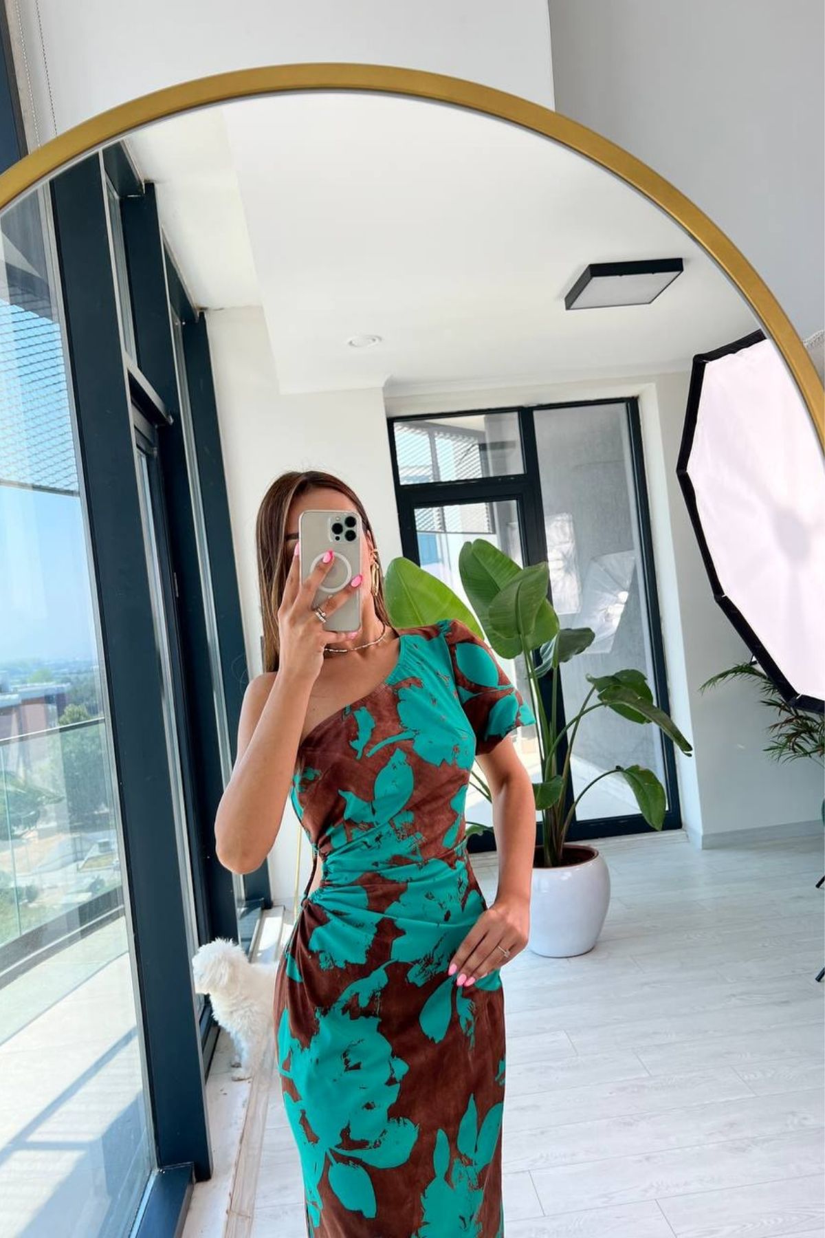 Tek%20Kol%20Bel%20ve%20Yırtmaç%20Detaylı%20Yeşil%20Kahverengi%20%20Elbise