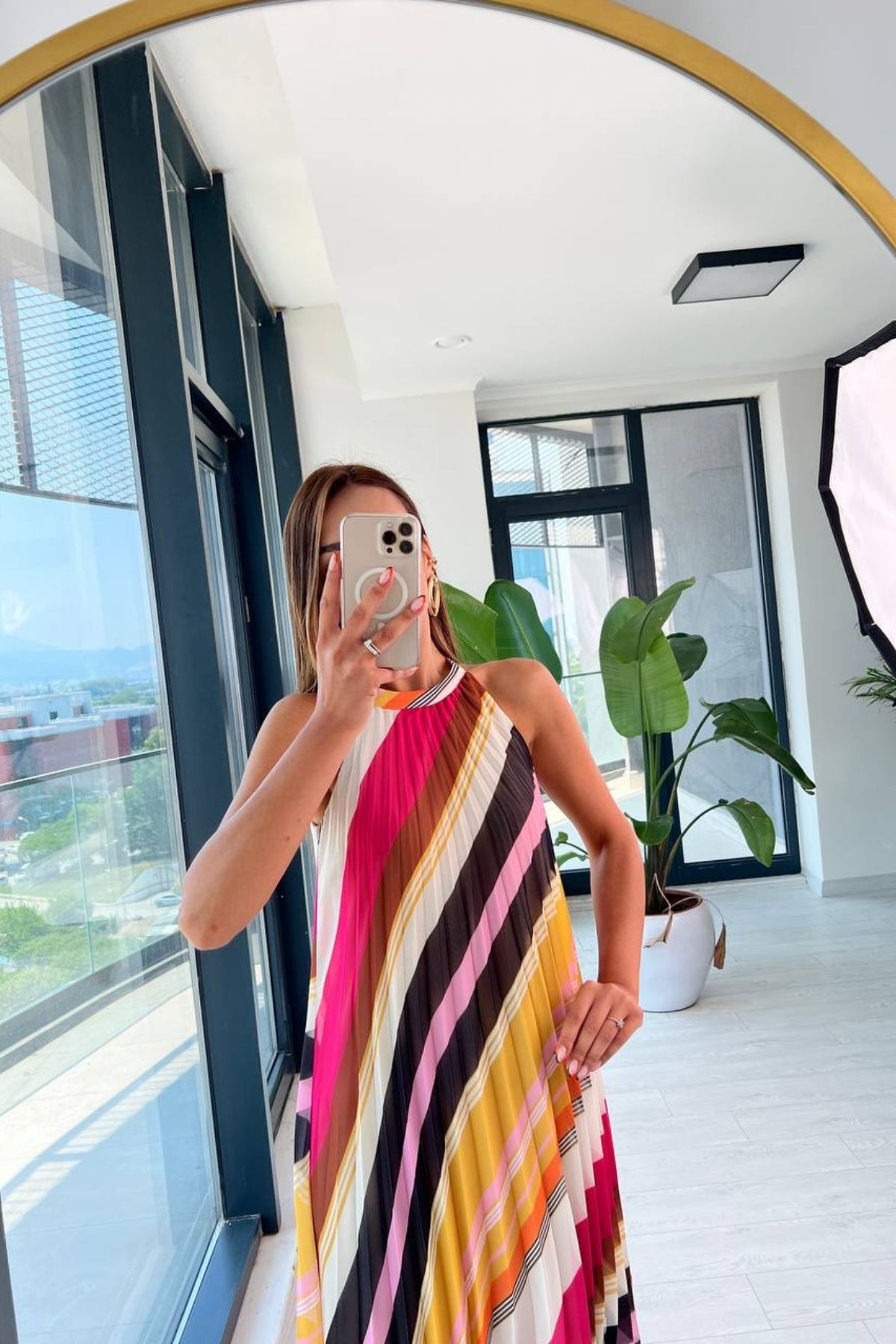 Hardal%20Piliseli%20Astarlı%20Halter%20Yaka%20Şifon%20Elbise