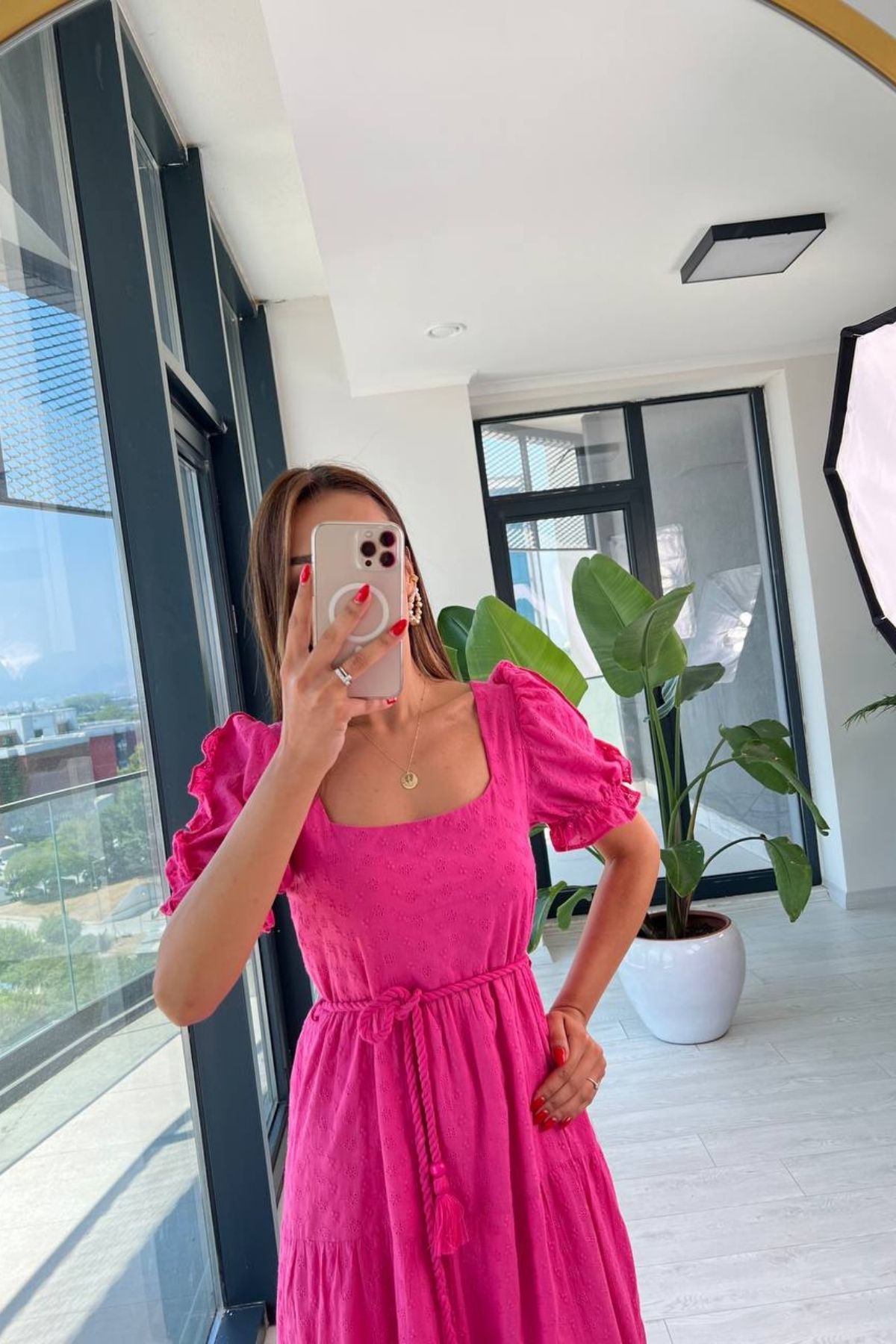 Pembe%20Kare%20Yaka%20Astarlı%20Fisto%20Elbise