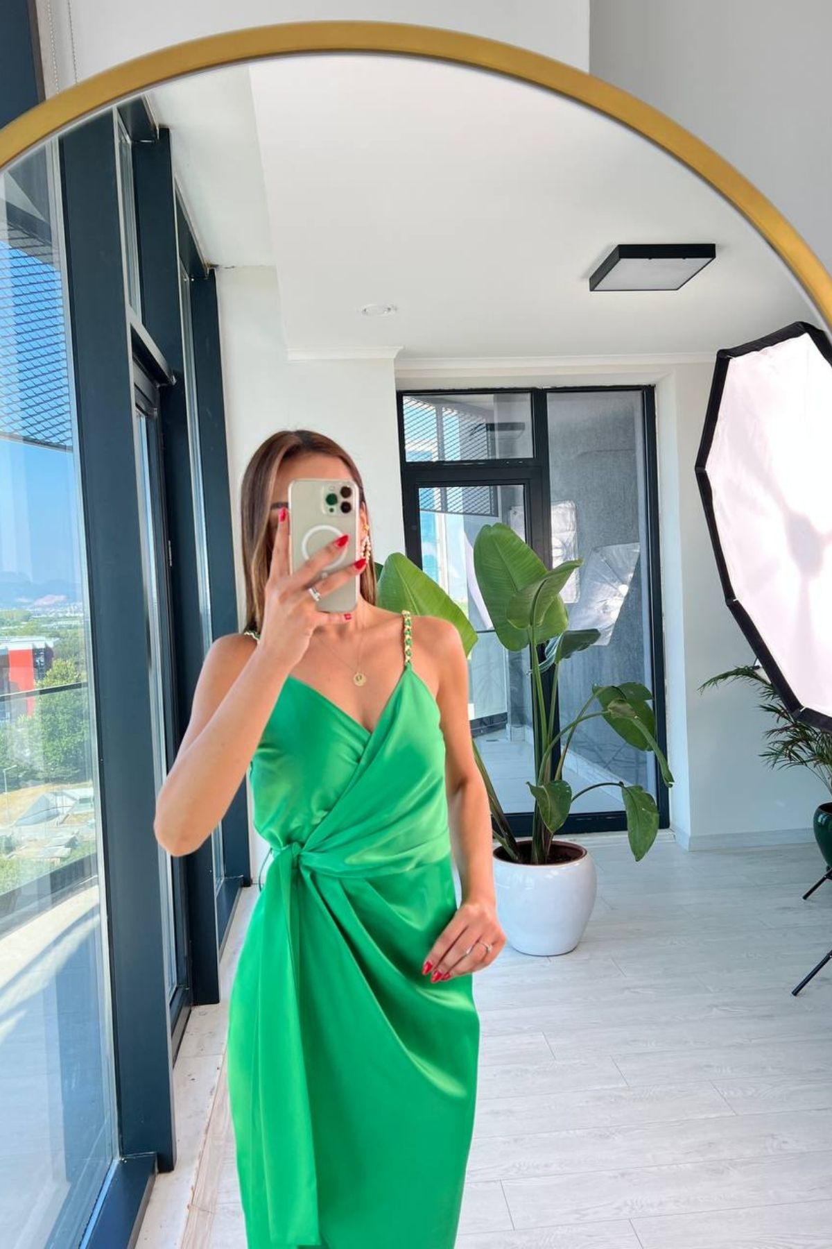 Benetton Tok%20Saten%20Zincir%20Askılı%20Elbise