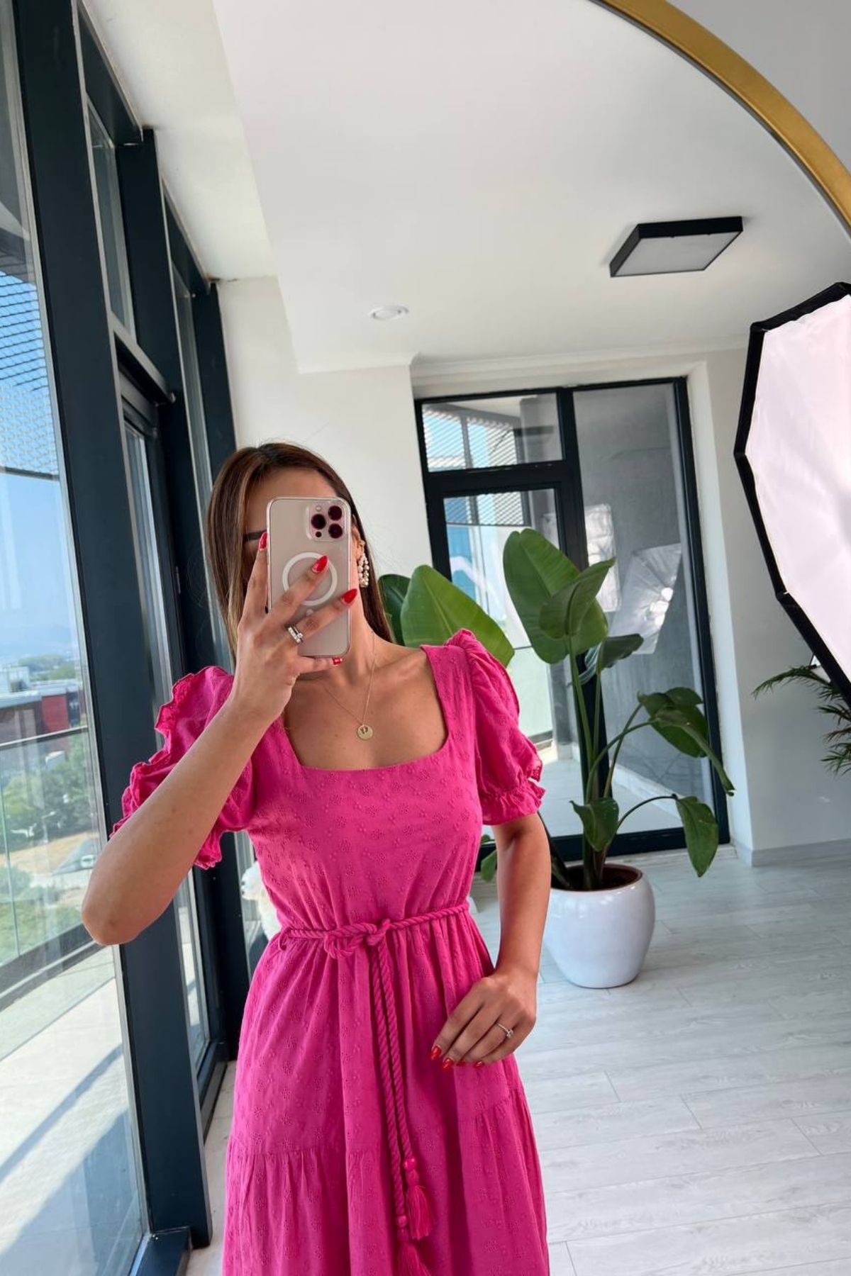 Pembe%20Kare%20Yaka%20Astarlı%20Fisto%20Elbise
