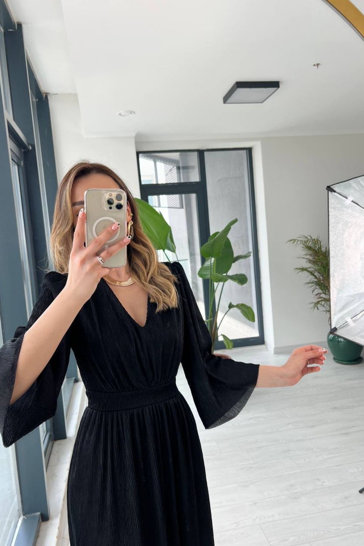 Siyah%20fitilli%20parıltı%20kumaş%20astarlı%20elbise