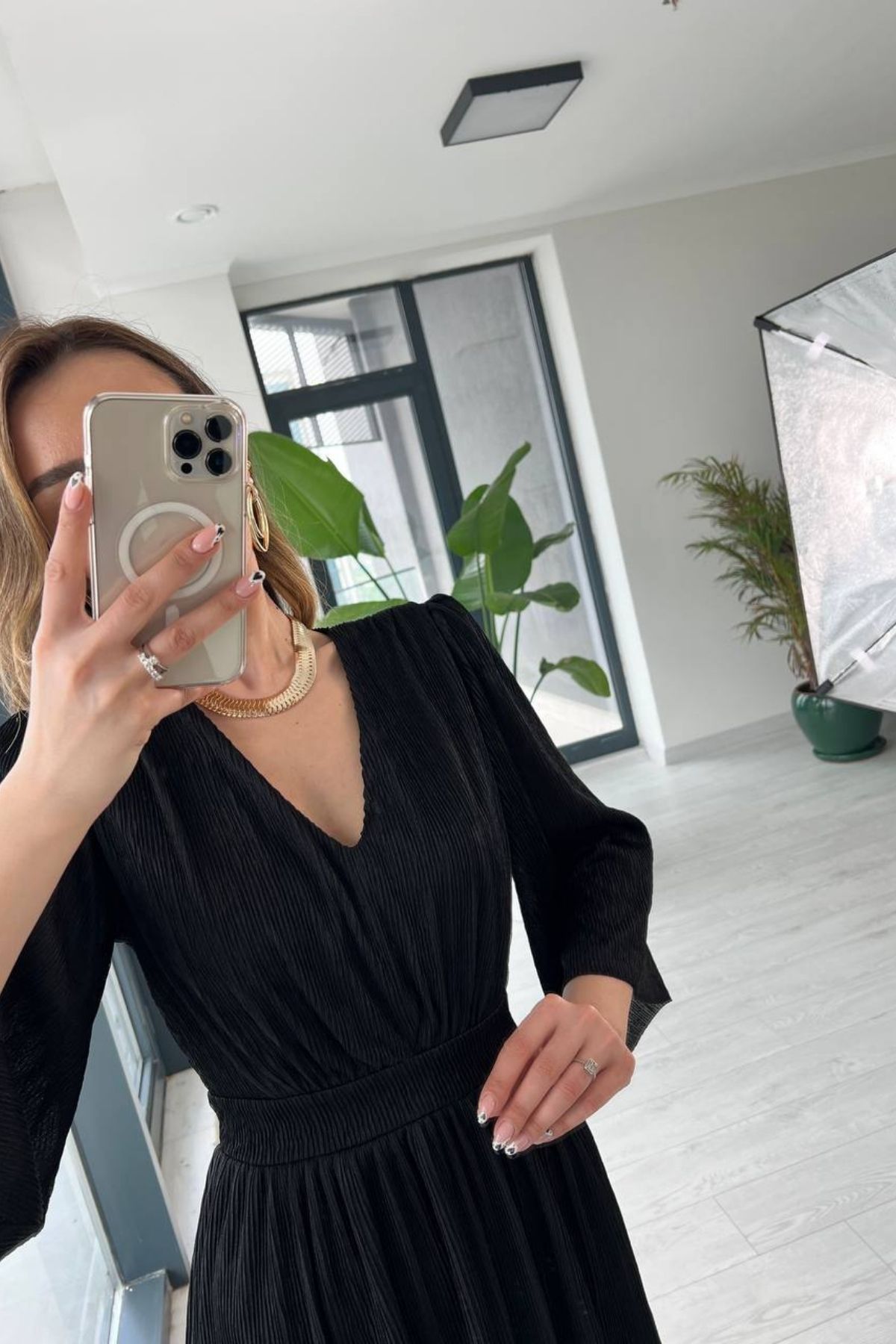 Siyah%20fitilli%20parıltı%20kumaş%20astarlı%20elbise